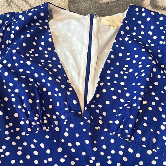 MELLODAY Blue and White Polka Dot Dress zips in back like new - Picture 4 of 5